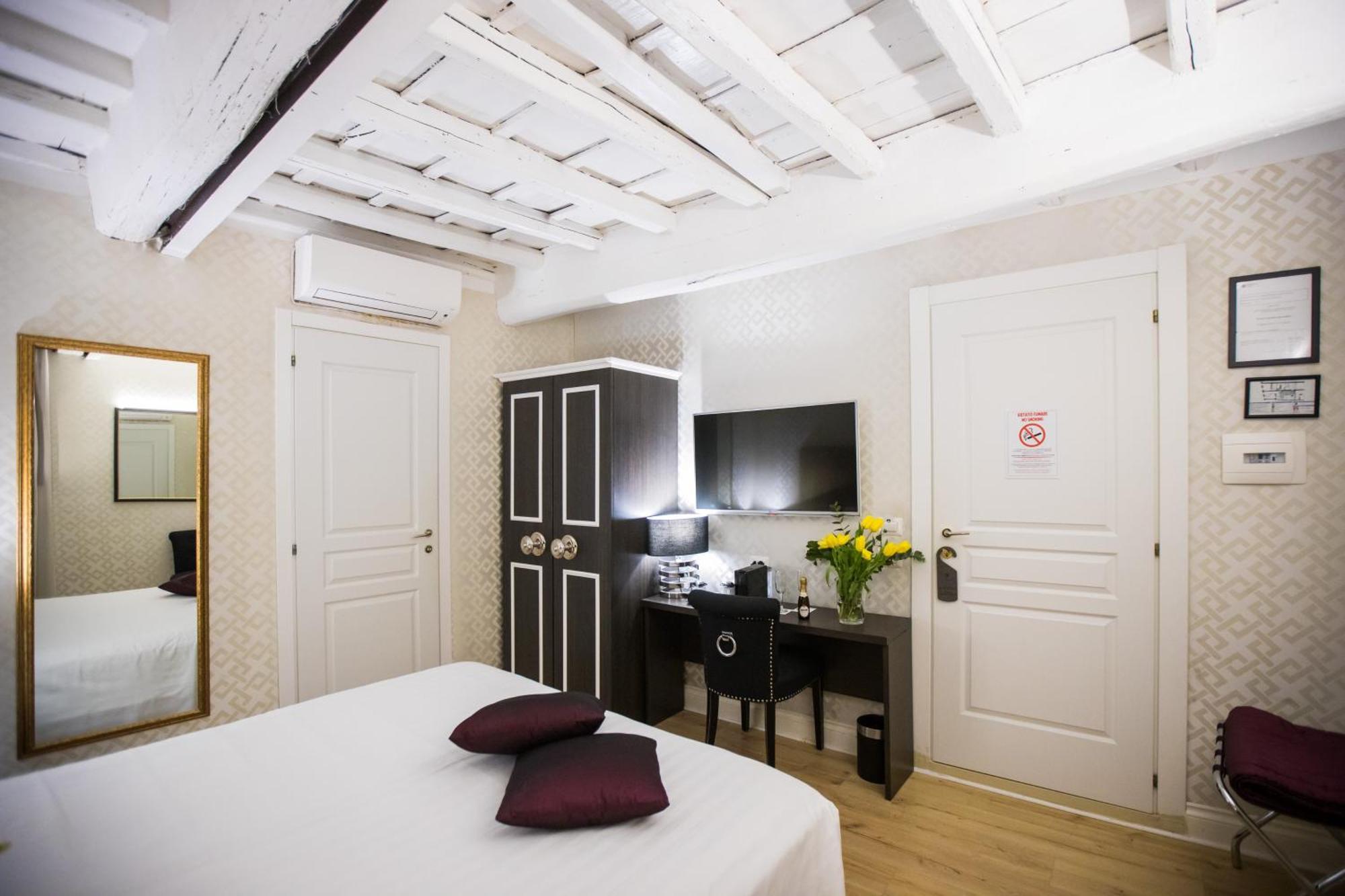 Minerva Relais Bed & Breakfast Rome Bagian luar foto